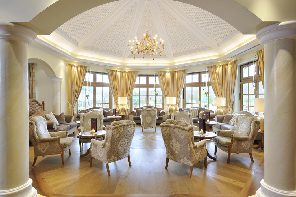Hotel Mooshof Wellness & Spa Resort โบเดนไมส์ ภายนอก รูปภาพ