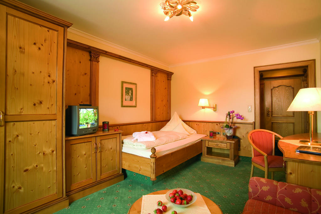 Hotel Mooshof Wellness & Spa Resort โบเดนไมส์ ห้อง รูปภาพ